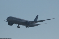 United Airlines 787 N29975