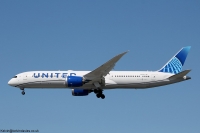 United Airlines 787 N29991