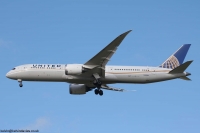 United Airlines 787 N36962