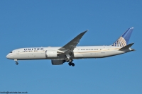 United Airlines 787 N38950