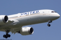 United Airlines 787 N38955