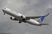 United Airlines 767 N669UA