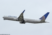 United Airlines 767 N673UA
