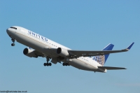 United Airlines 767 N675UA