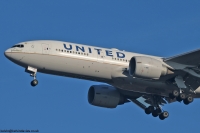 United Airlines 777 N69020