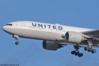 United Airlines 777 N74007