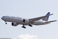 United Airlines 777 N78004