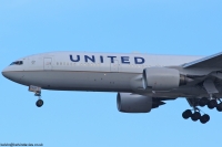 United Airlines 777 N781UA