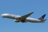 United Airlines 777 N784UA