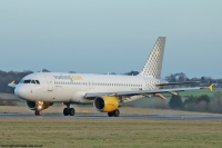 Vueling Airlines A320 EC-KDX