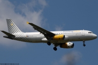 Vueling Airlines A320 EC-LUN