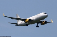 Vueling Airlines A320 EC-MKO