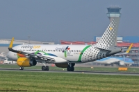Vueling Airlines A320 EC-MOG