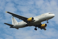 Vueling Airlines A320 EC-HQJ