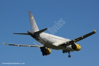 Vueling Airlines A320 EC-LRZ