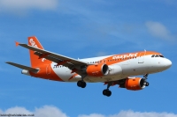 easyJet A319 G-EZBW