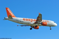 easyJet A320 G-EZUM