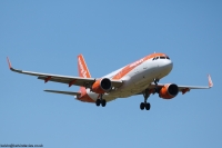 easyJet A320 OE-IVU