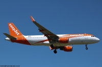 easyJet A320 OE-IVU