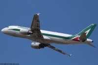 Alitalia A320 EI-DSG