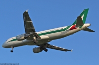 Alitalia A320 EI-DTN