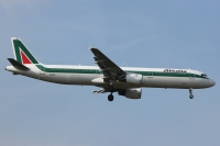 Alitalia A321 I-BIXP