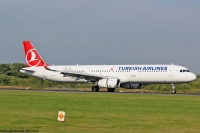 Turkish Airlines A321 TC-JSU