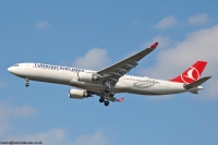 Turkish Airlines A333 TC-LNE