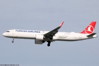 Turkish Airlines A321 TC-LSD