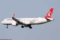 Turkish Airlines A321 TC-LSD