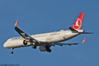 Turkish Airlines A321 TC-LSH