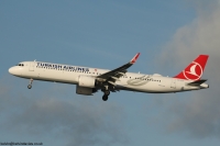 Turkish Airlines A321 TC-LTF