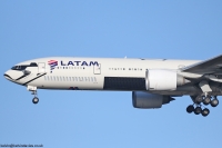 Latam 777 PT-MUA