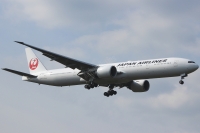Japan Airlines 777 JA735J