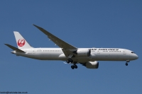 Japan Airlines 787 JA868J