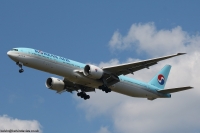 Korean Air 777 HL7784