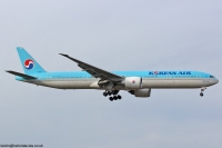 Korean Air 777 HL8218