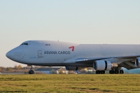 Asiana Airlines 747 HL7420
