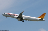 Pegasus Airlines A321 TC-RDS