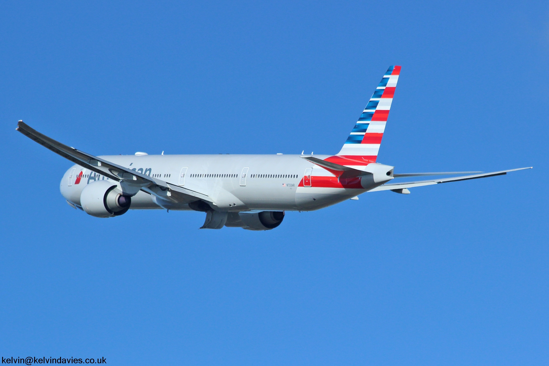 American Airlines B777 N7333AR