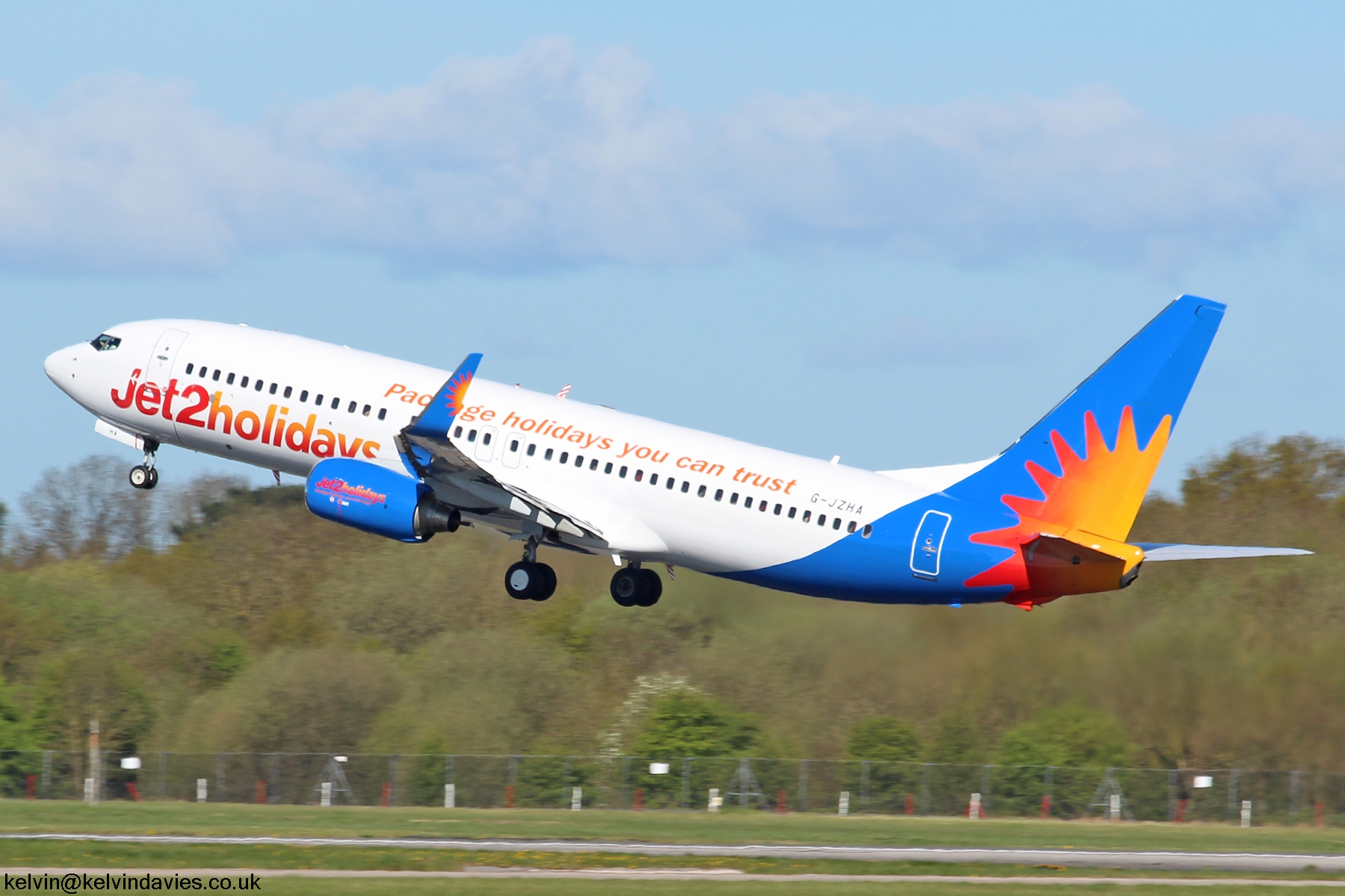 Jet2 737NG G-JZHA