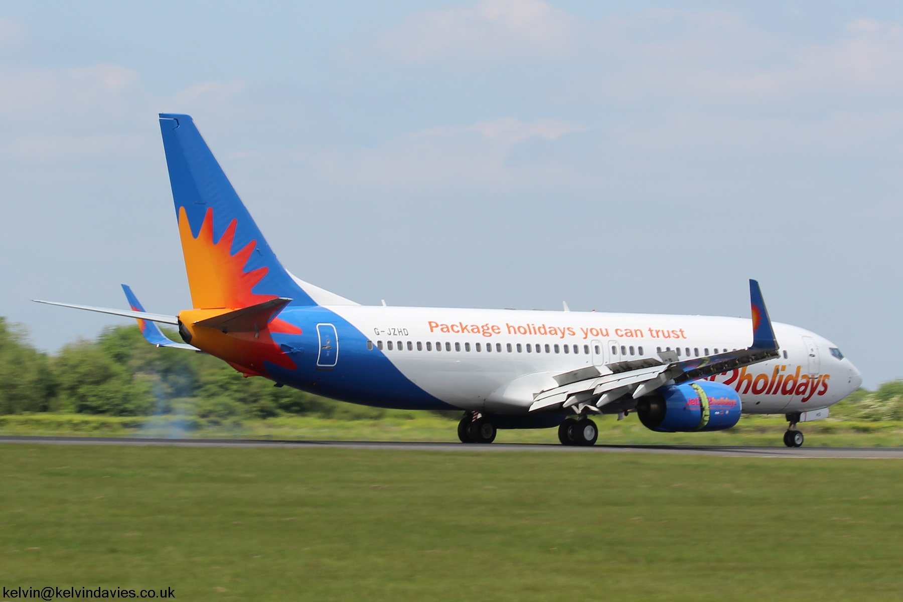 Jet2 737NG G-JZHD