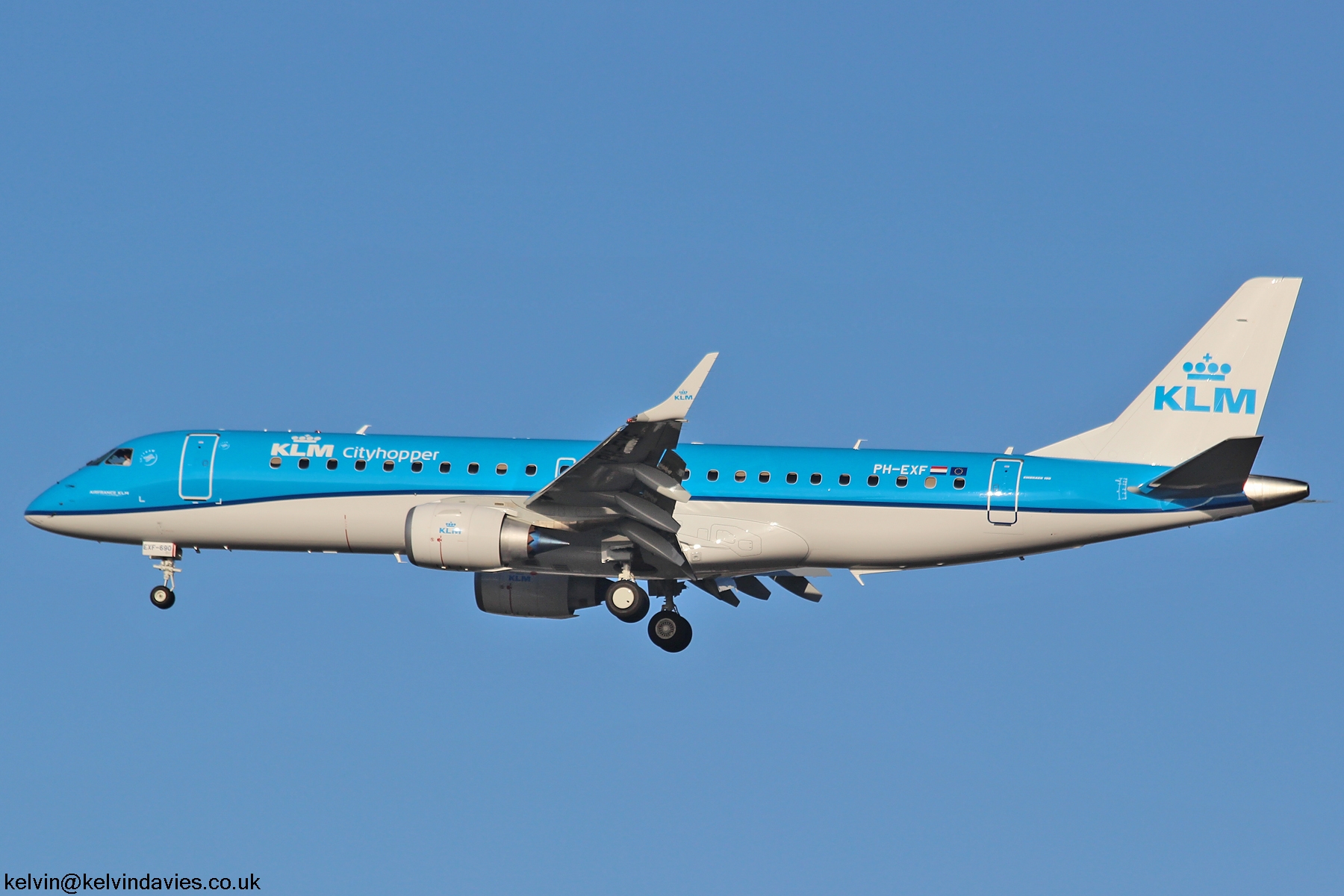 KLM Emb-190 PH-EXF