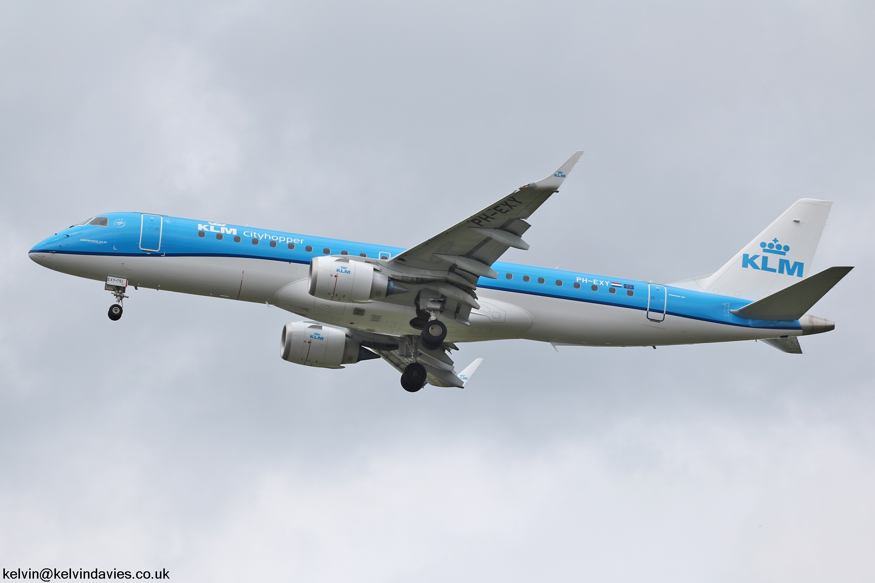 KLM cityhopper Emb 190 PH-EXY