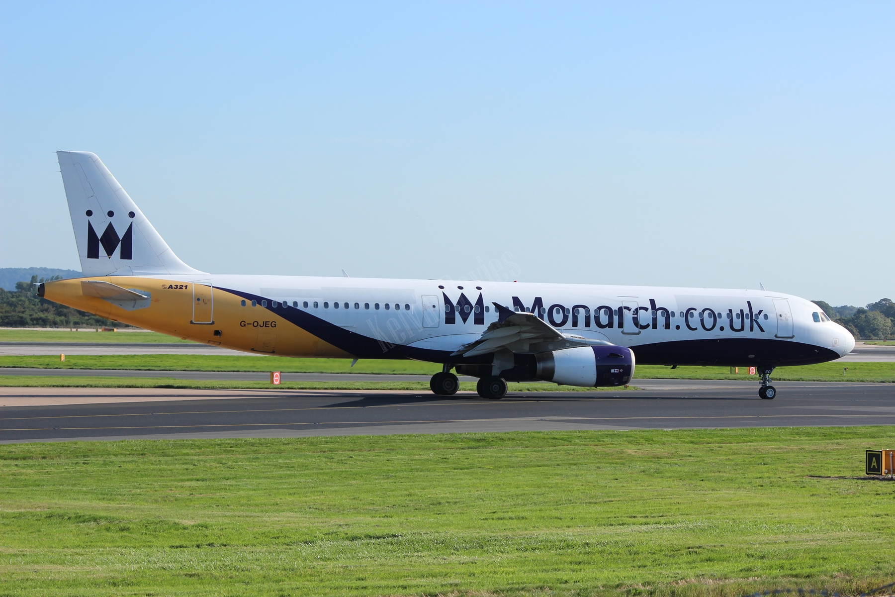 Monarch Airlines A321 G-OJEG