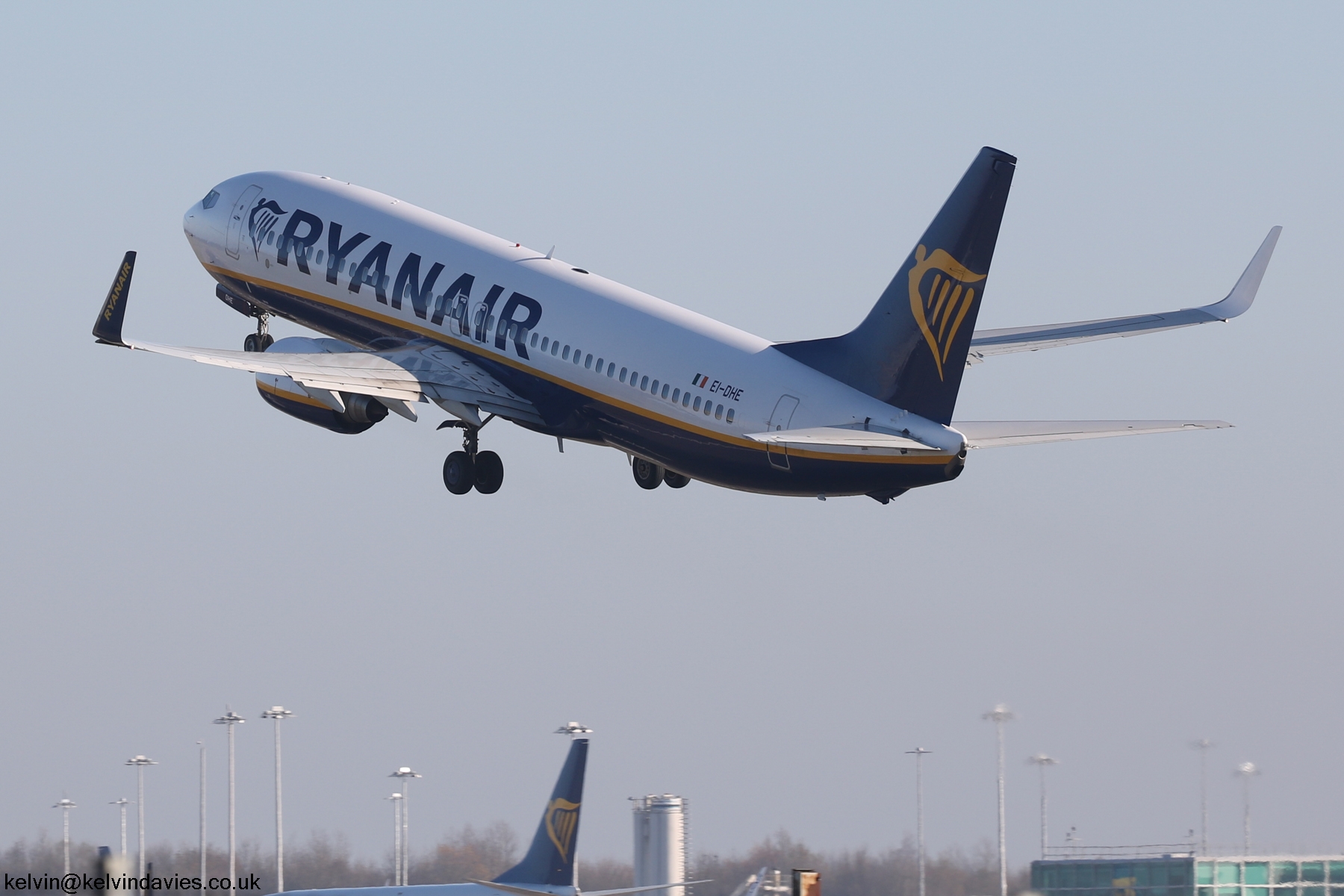 Ryanair 737NG EI-DHE