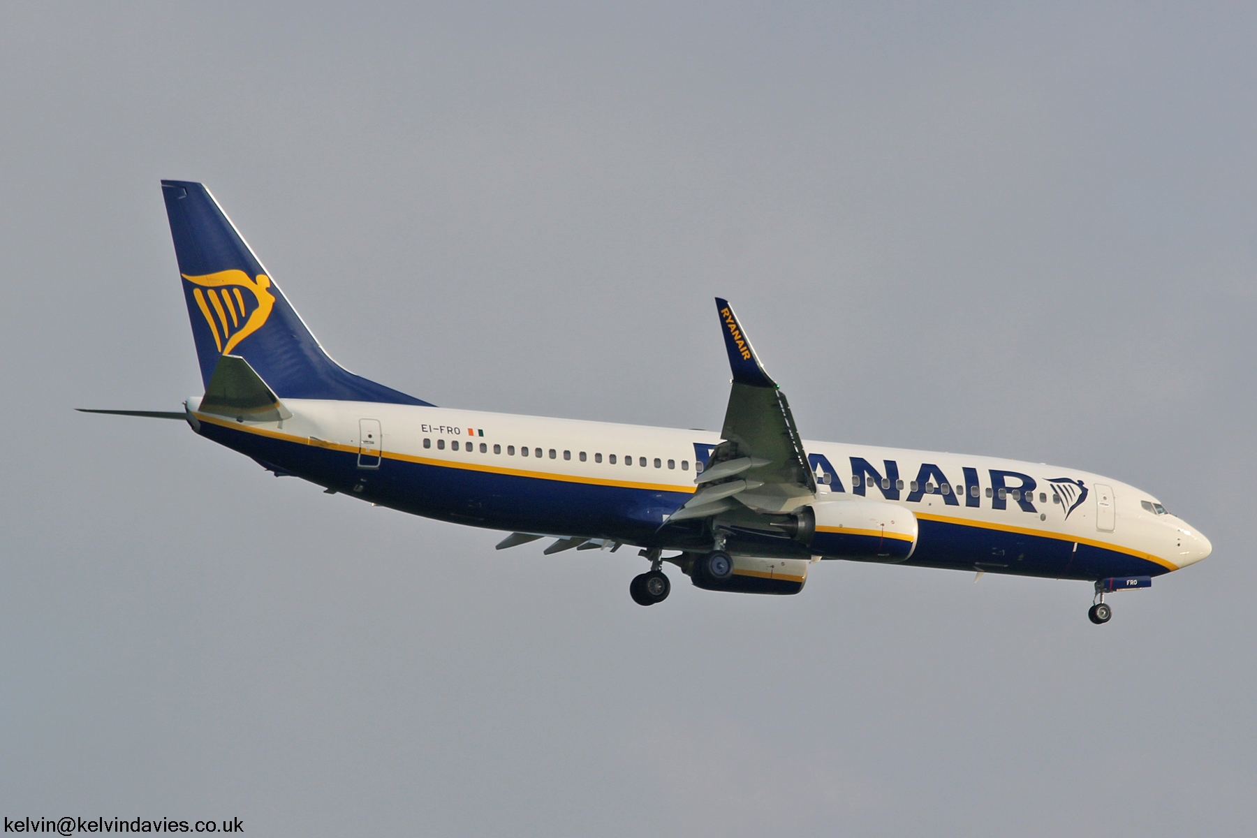 Ryanair 737NG EI-FRO