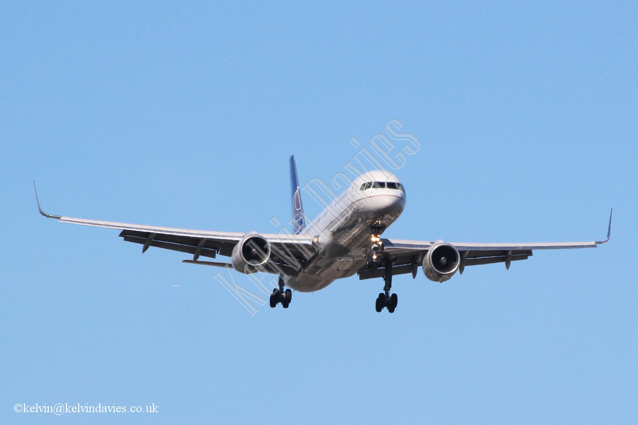 United Airlines 757 N29129