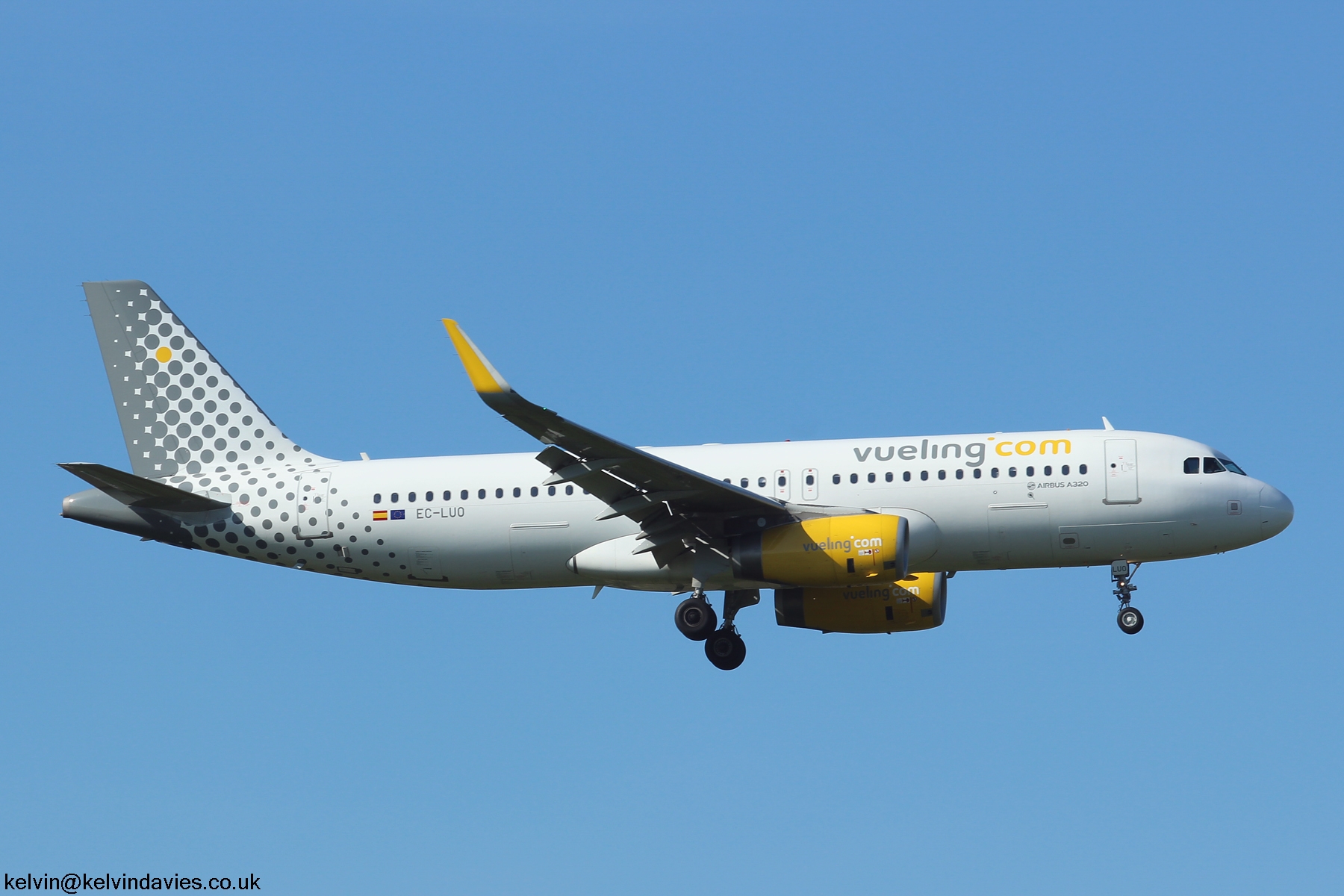 Vueling Airlines A320 EC-LUO
