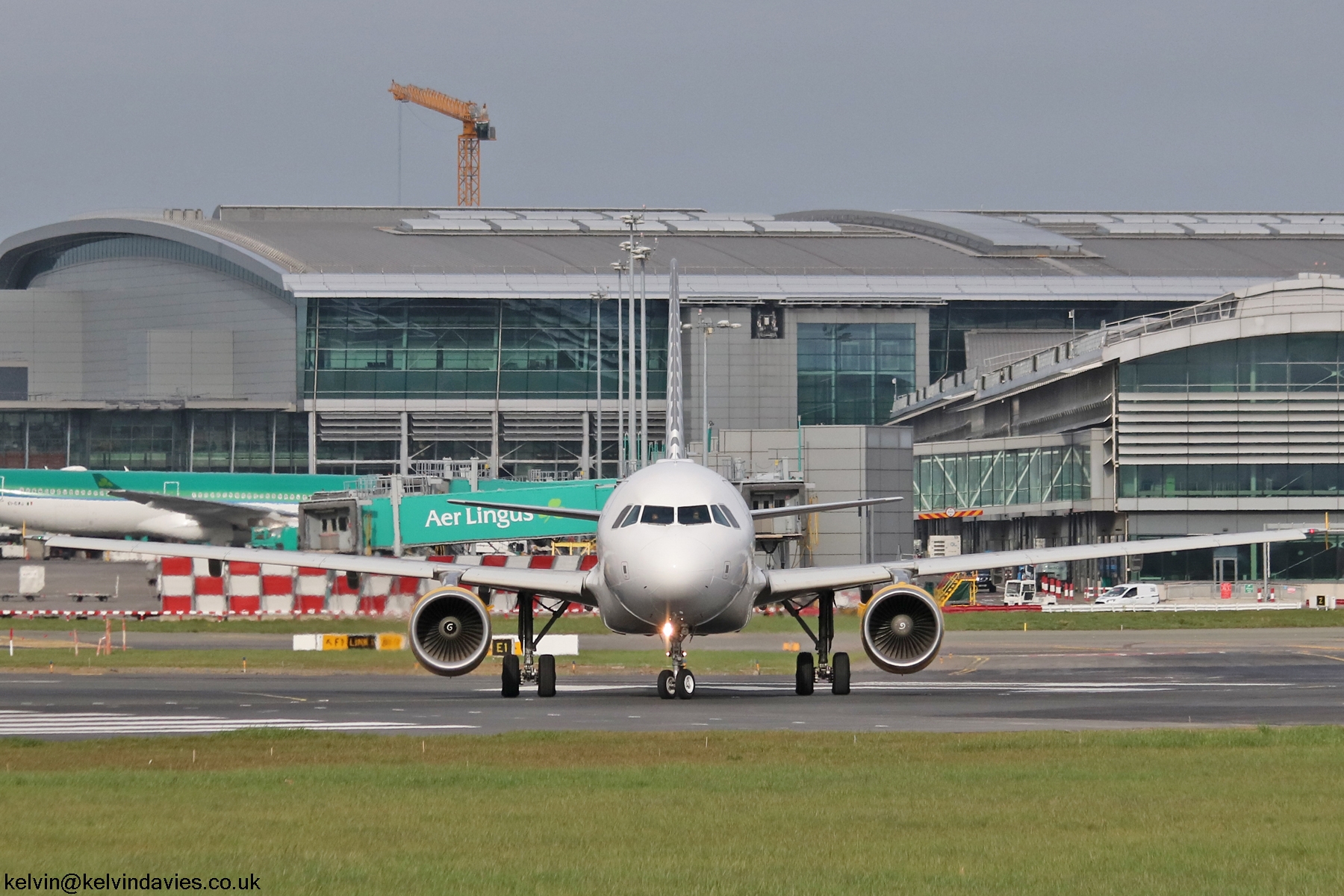 Vueling Airlines A320 EC-MVO